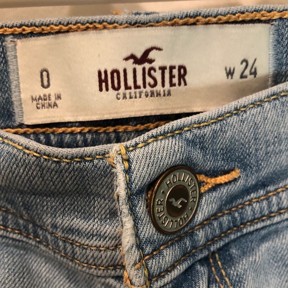 Hollister Jeans Shorts - Picture 3 of 3